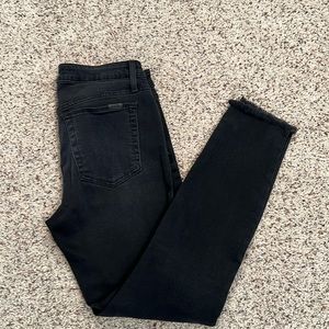 Joe’s jeans size 28. Flawless The Icon mid rise, skinny ankle.